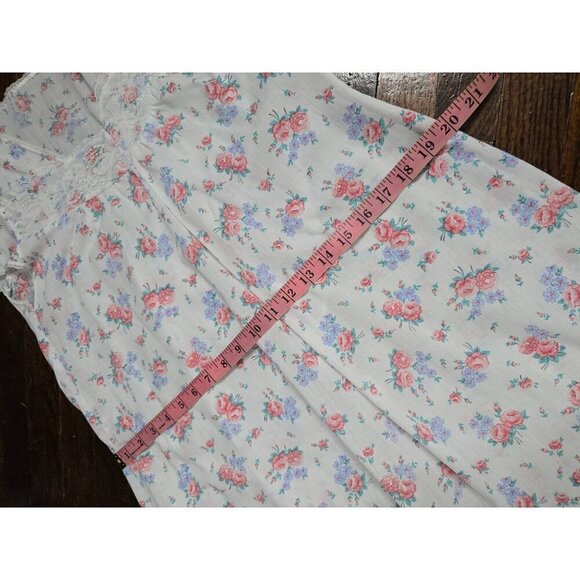 Vintage Dainty Floral Grannycore Cotton Night Gown House Dress - Picture 9 of 11